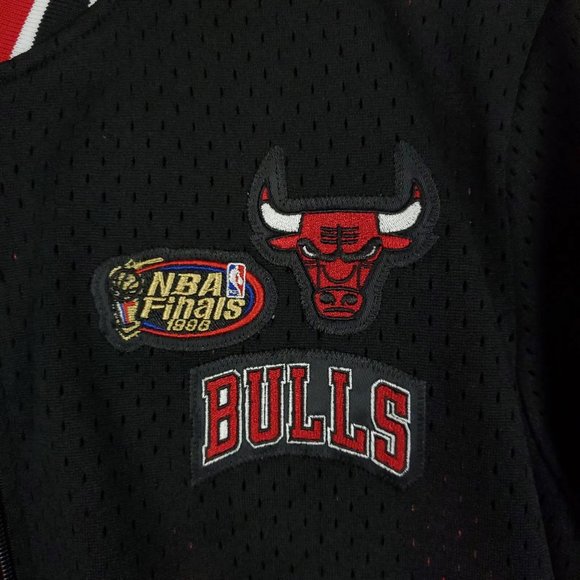 Chicago Bulls Mitchell & Ness NBA Womens Jersey Jacket L Large Black Red NWT - Picture 3 of 7